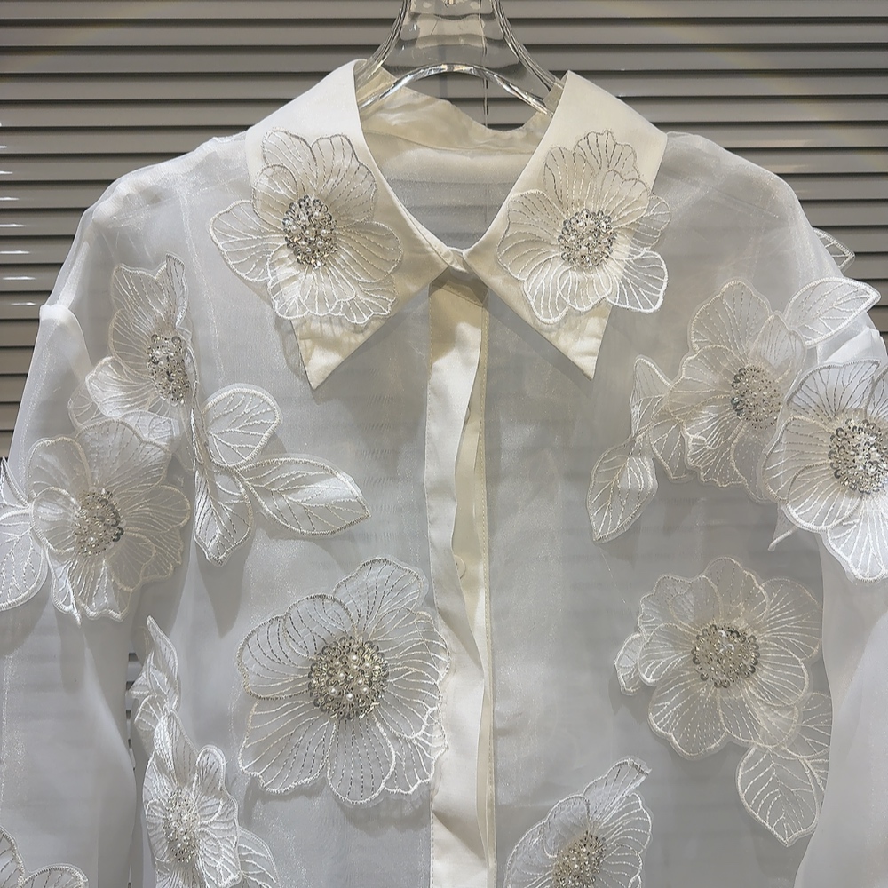 Paillettes primaverili Fiori 3 - Crop Blouse Linen recensione e prezzo