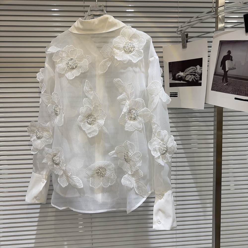 Paillettes primaverili Fiori 3 - Crop Blouse Linen recensione e prezzo